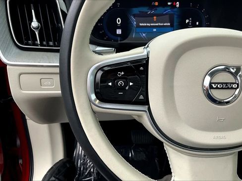 Certified 2023 Volvo XC60 B5 Plus w/ Climate Package image 22