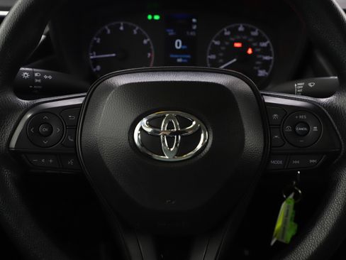 Used 2025 Toyota Corolla LE image 23