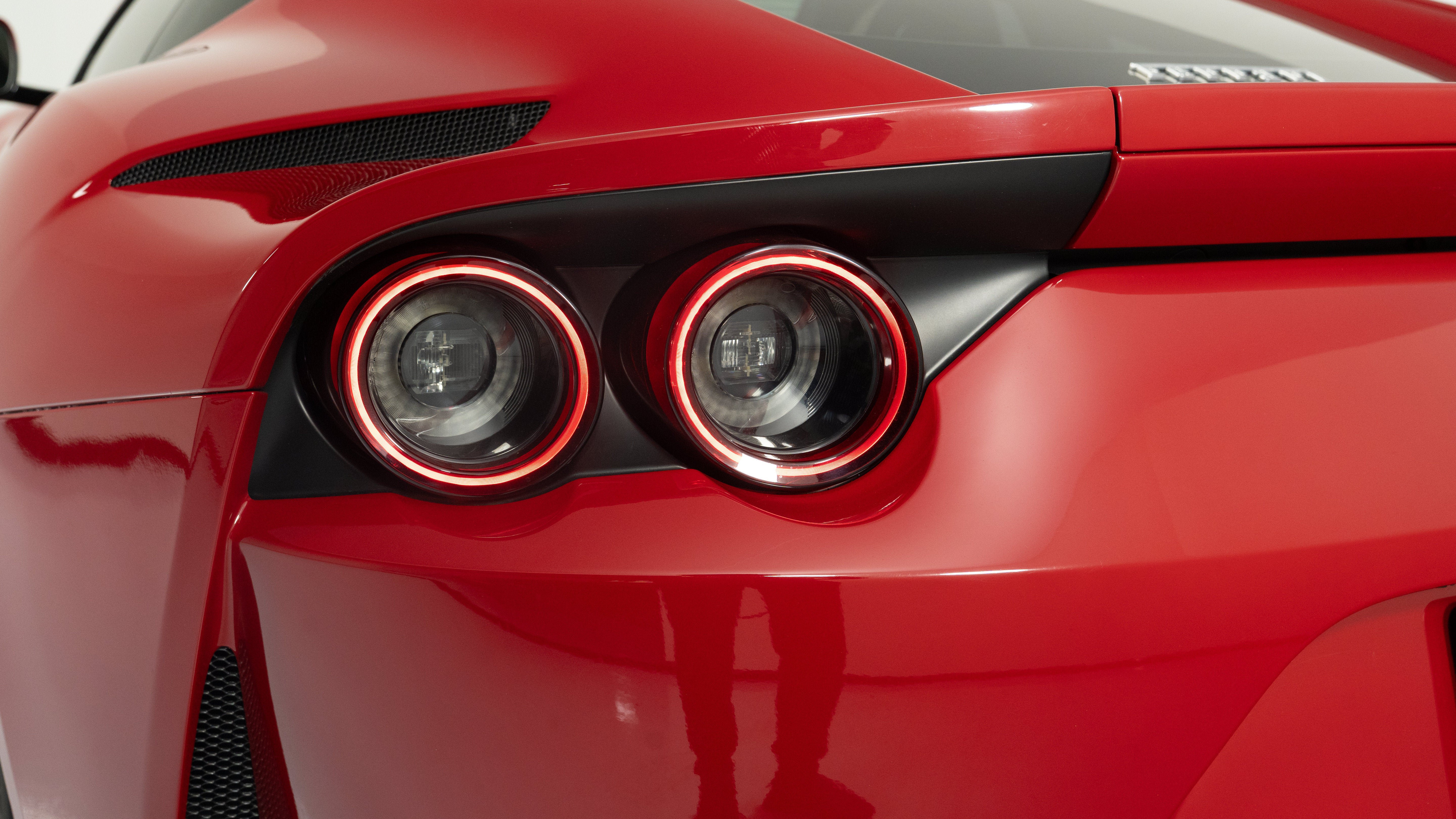 Certified 2018 Ferrari 812 Superfast RWD image 17