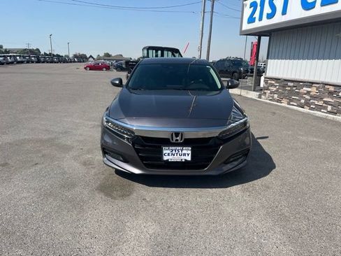 Used 2020 Honda Accord Touring image 3