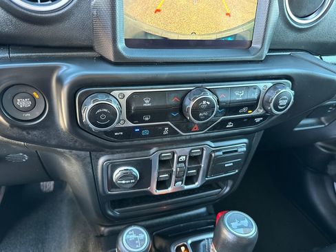 Certified 2023 Jeep Wrangler Unlimited Sahara image 31