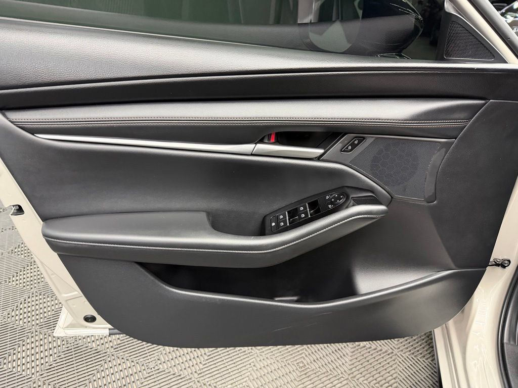 Used 2025 MAZDA MAZDA3 s Sport FWD image 36