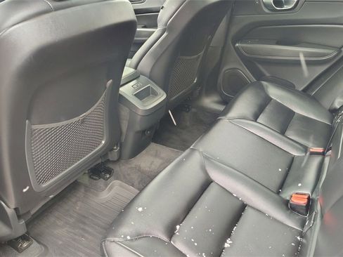 Certified 2023 Volvo XC60 B5 Core w/ Climate Package image 27