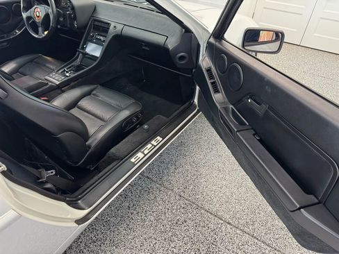 Used 1989 Porsche 928 S4 image 18