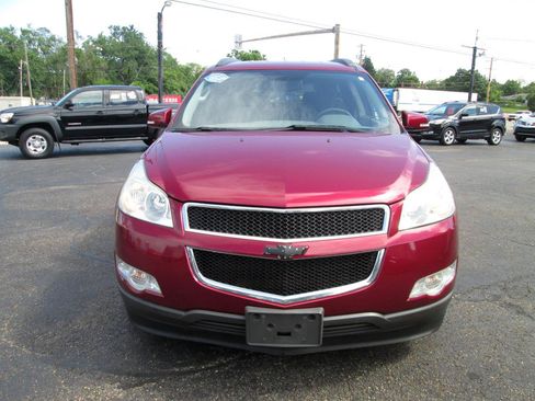 Used 2009 Chevrolet Traverse LT AWD/4WD image 8