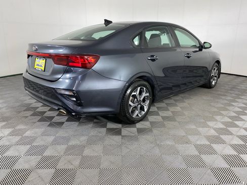 Used 2019 Kia Forte LXS FWD image 11