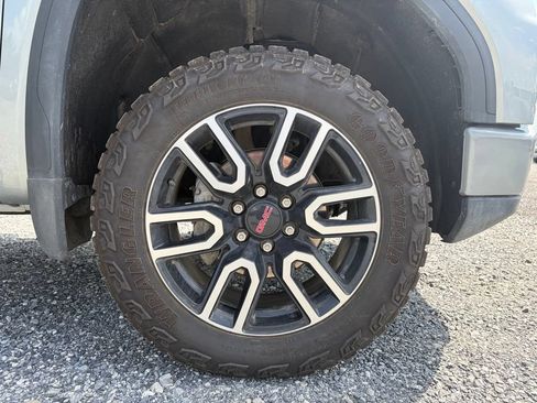 Used 2026 GMC Sierra 1500 AT4 w/ AT4 Premium Package AWD/4WD image 15