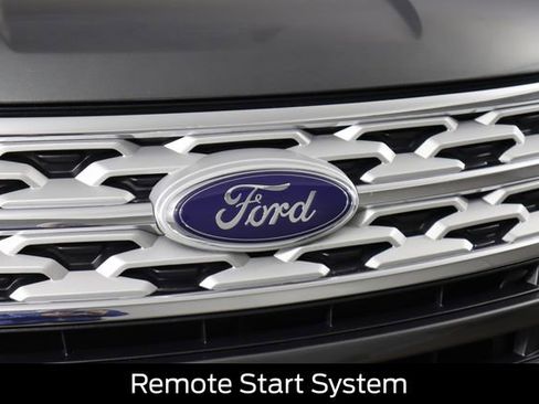 Certified 2018 Ford Explorer XLT w/ Equipment Group 202A image 14