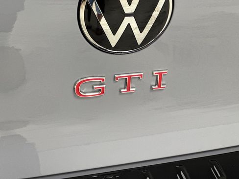 New 2026 Volkswagen Golf SE FWD image 26
