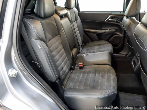 Used 2022 Mitsubishi Outlander SE AWD/4WD image 33