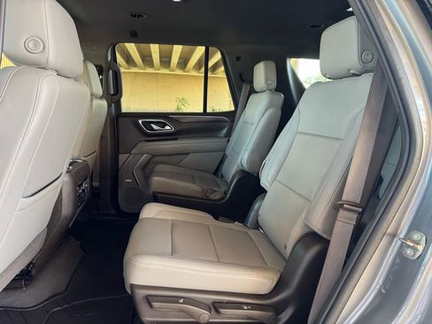 Used 2021 Chevrolet Tahoe Z71 w/ Z71 Off-Road Package image 20