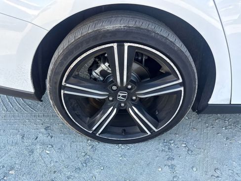 Used 2025 Honda Accord Sport image 16