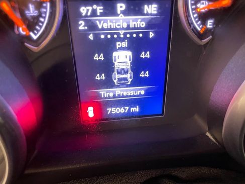 Used 2018 Jeep Wrangler Unlimited Sport AWD/4WD image 12