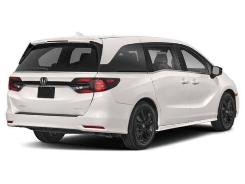 Used 2023 Honda Odyssey Sport image 2