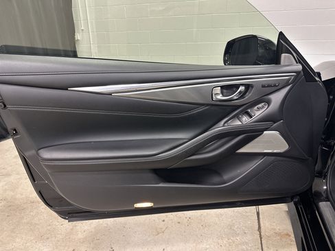 Used 2018 INFINITI Q60 3.0t Luxe w/ Sensory Package 3.0T Luxe AWD/4WD image 14