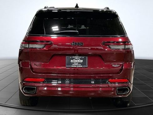 Used 2024 Jeep Grand Cherokee L Summit AWD/4WD image 4