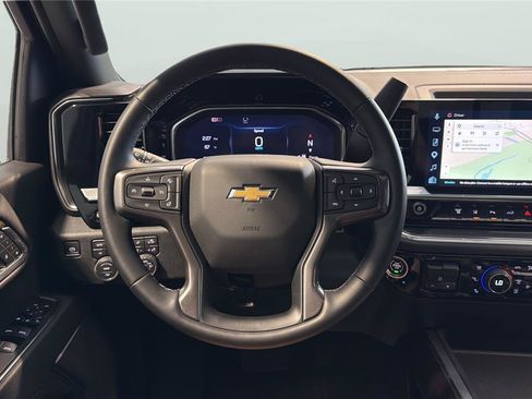 Used 2026 Chevrolet Silverado 2500 High Country w/ Technology Package AWD/4WD image 14