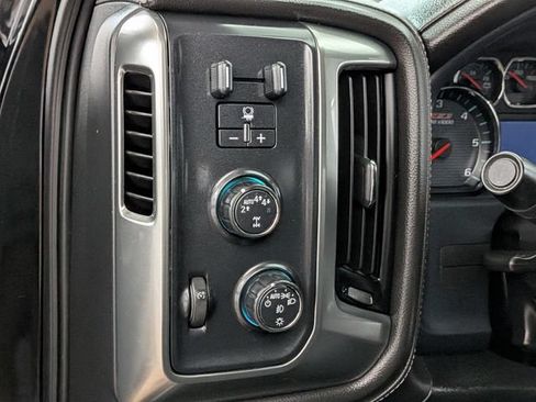 Used 2018 Chevrolet Silverado 1500 LTZ Z71 w/ LTZ Plus Package AWD/4WD image 15