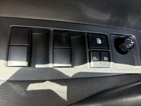 Used 2026 Toyota Corolla LE FWD image 23