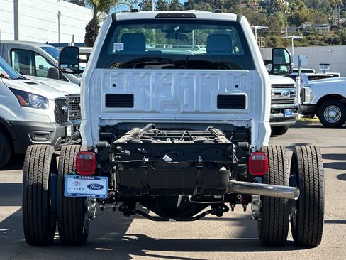 Used 2024 Ford F450 XL image 4