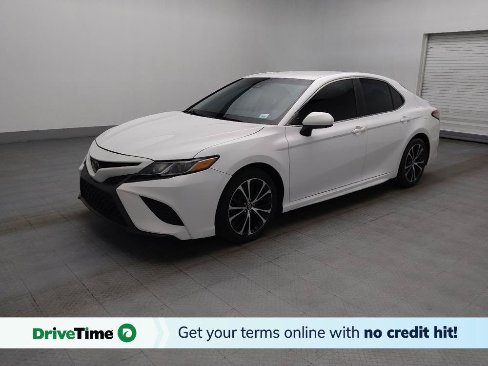 Used 2018 Toyota Camry SE FWD image 1
