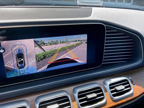 Certified 2025 Mercedes-Benz GLE 450e 4MATIC image 11
