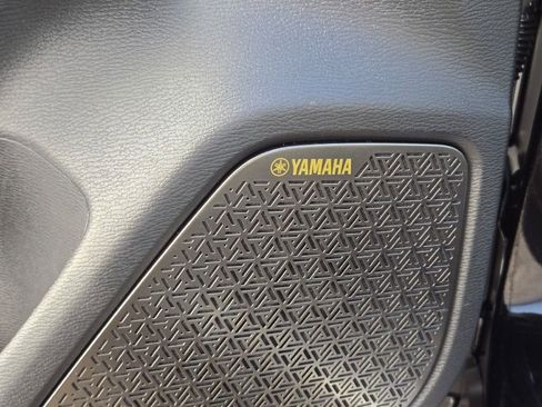 New 2026 Mitsubishi Outlander SE image 21