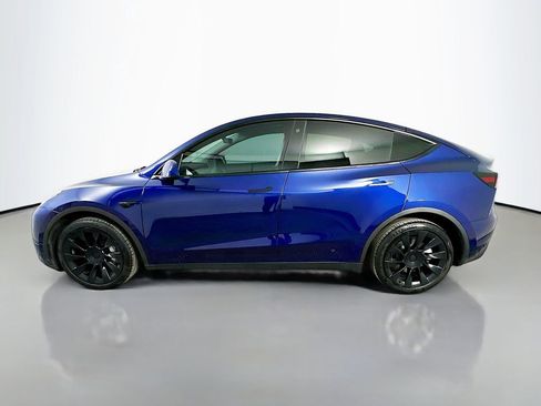 Used 2022 Tesla Model Y Long Range AWD/4WD image 8