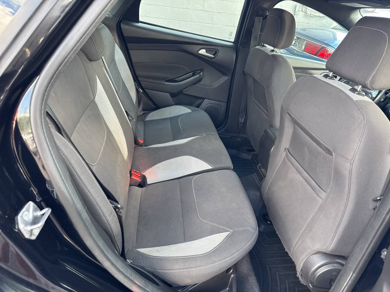 Used 2018 Ford Focus ST FWD image 20