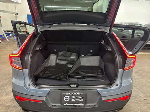 Certified 2023 Volvo C40 Recharge Core w/ Climate Package AWD/4WD image 14