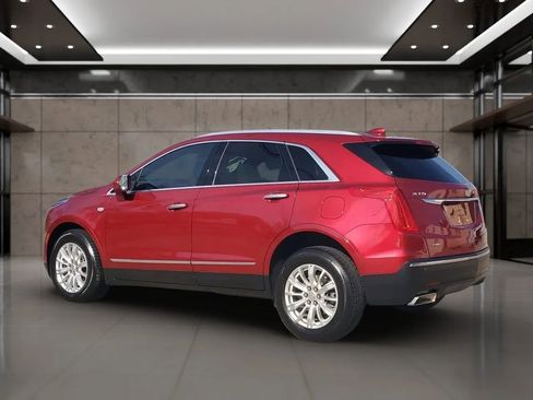 Used 2019 Cadillac XT5 AWD image 2