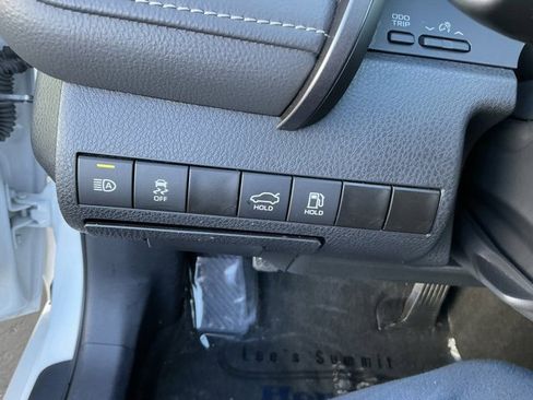 Used 2024 Toyota Camry SE image 20