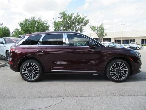 Used 2021 Lincoln Corsair Reserve w/ Equipment Group 201A AWD/4WD image 2