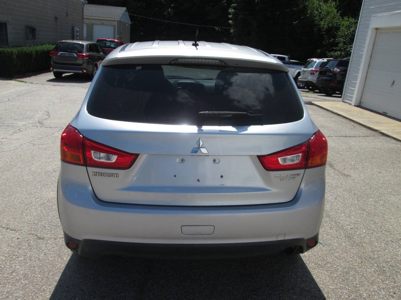 Used 2016 Mitsubishi Outlander Sport ES FWD image 9