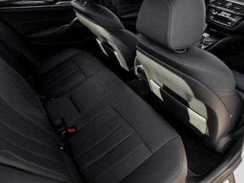 Used 2023 BMW 530e image 45