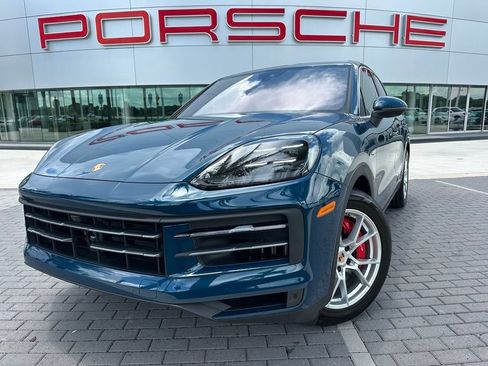 Certified 2026 Porsche Cayenne S AWD/4WD image 1