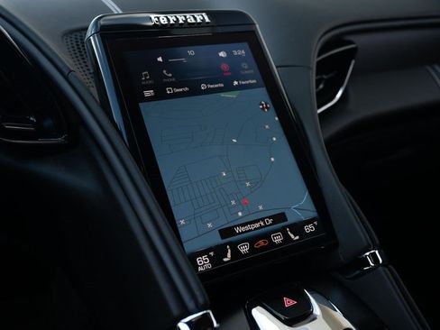 Used 2022 Ferrari Roma RWD image 42