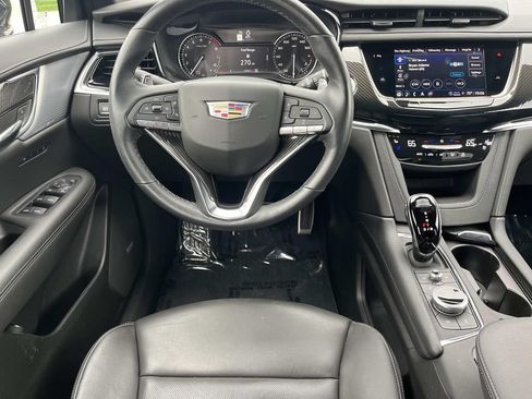 Certified 2025 Cadillac XT6 Sport w/ LPO, Floor Liner Package AWD/4WD image 13