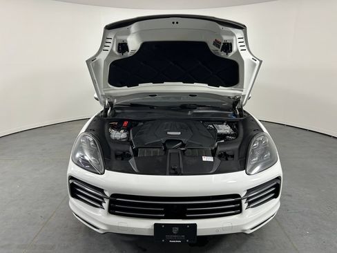 Used 2019 Porsche Cayenne AWD/4WD image 29