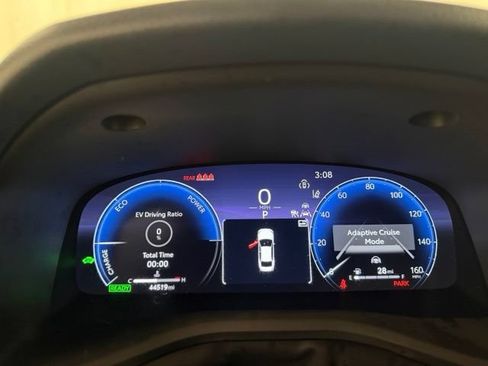 Used 2025 Toyota Camry XSE FWD image 19
