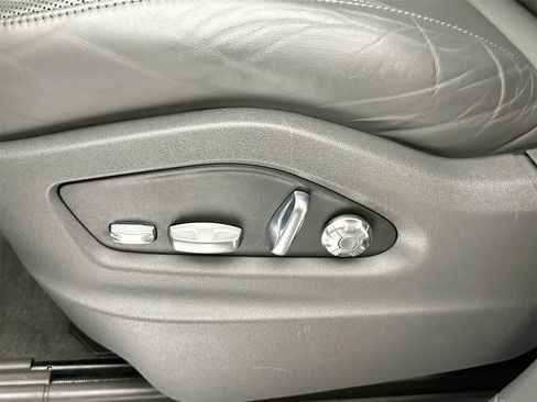 Certified 2019 Porsche Cayenne image 32