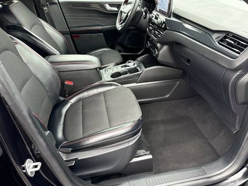 Used 2025 Ford Escape ST-Line FWD image 13