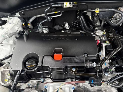 Certified 2025 Honda HR-V LX image 38