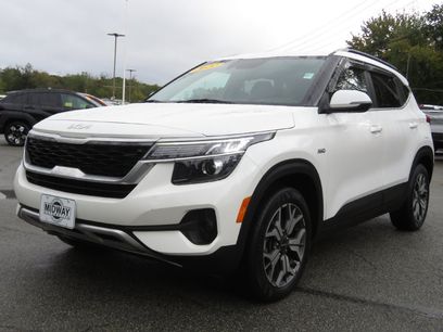 Used 2022 Kia Seltos EX