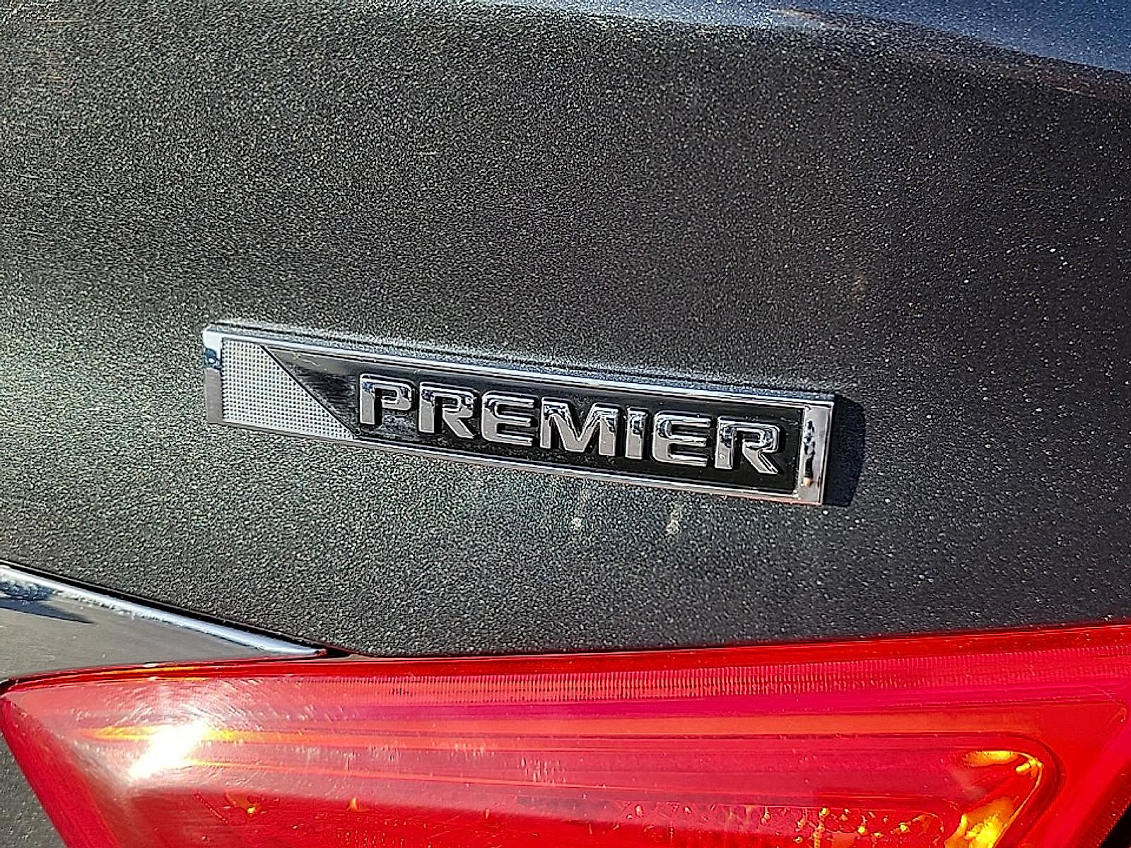 Used 2019 Chevrolet Impala Premier FWD image 34