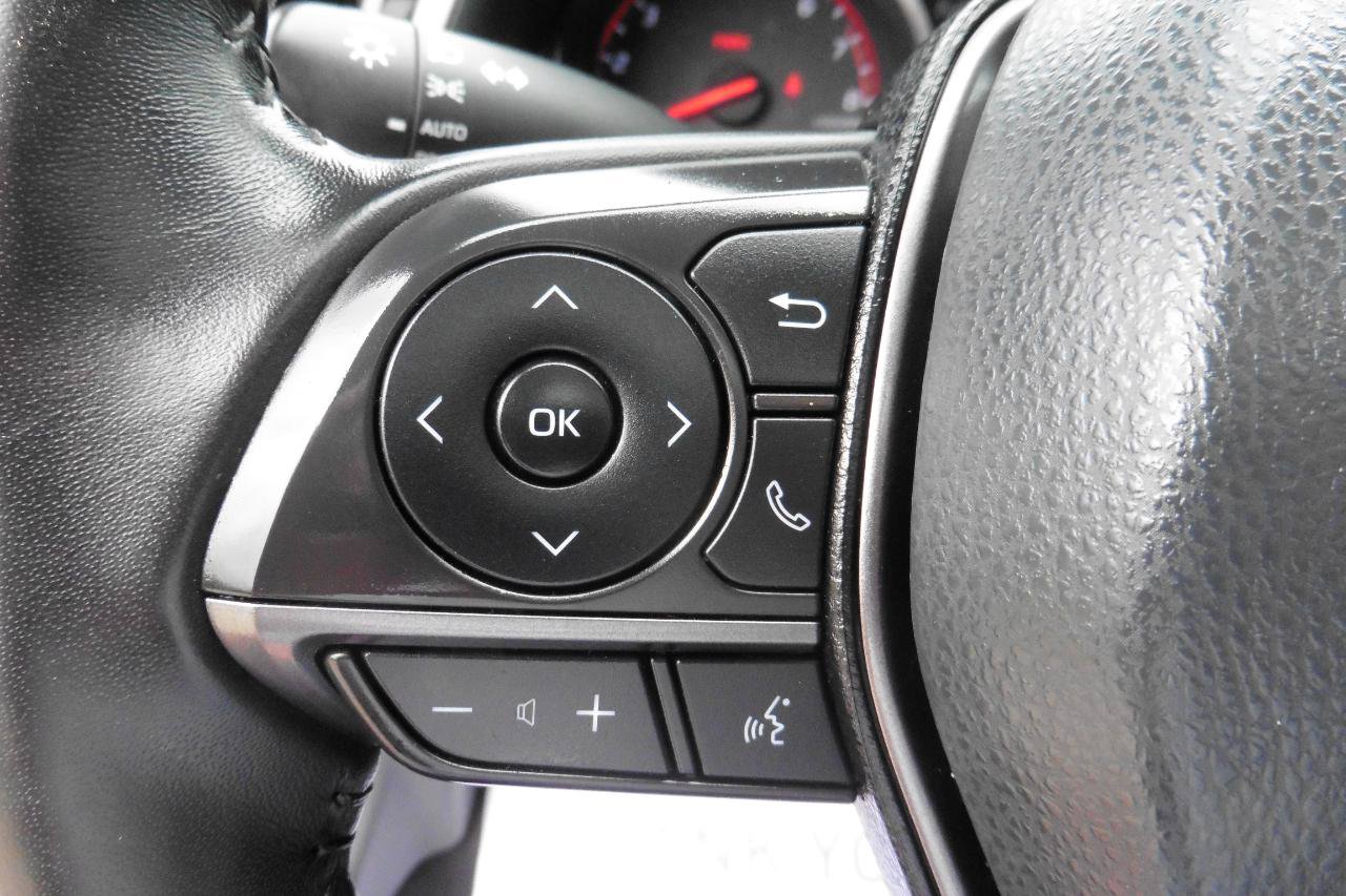 Used 2023 Toyota Camry XSE FWD image 7