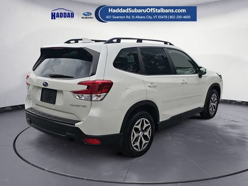 Used 2023 Subaru Forester Premium AWD/4WD image 5