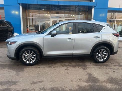 Used 2023 MAZDA CX-5 AWD 2.5 S w/ Select Package image 3