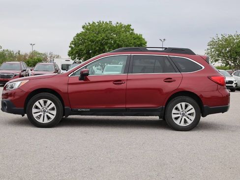 Used 2017 Subaru Outback 2.5i Premium AWD/4WD image 8