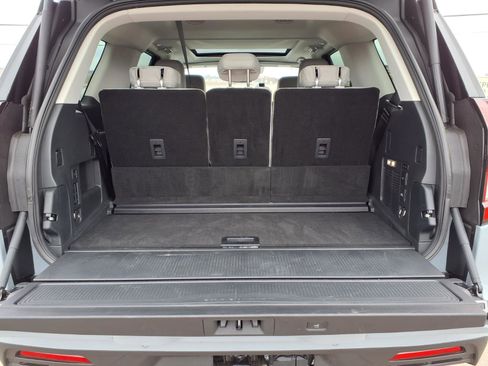 New 2025 Ford Expedition Active image 11